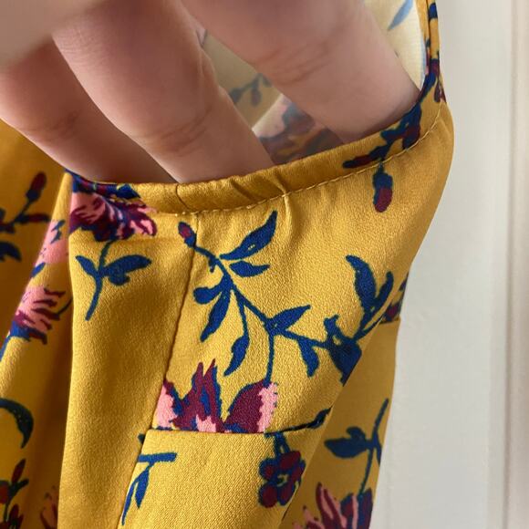 Modcloth Top Women's Size Small Yellow Chic Sophistication Floral Sleeveless Top - Picture 12 of 12